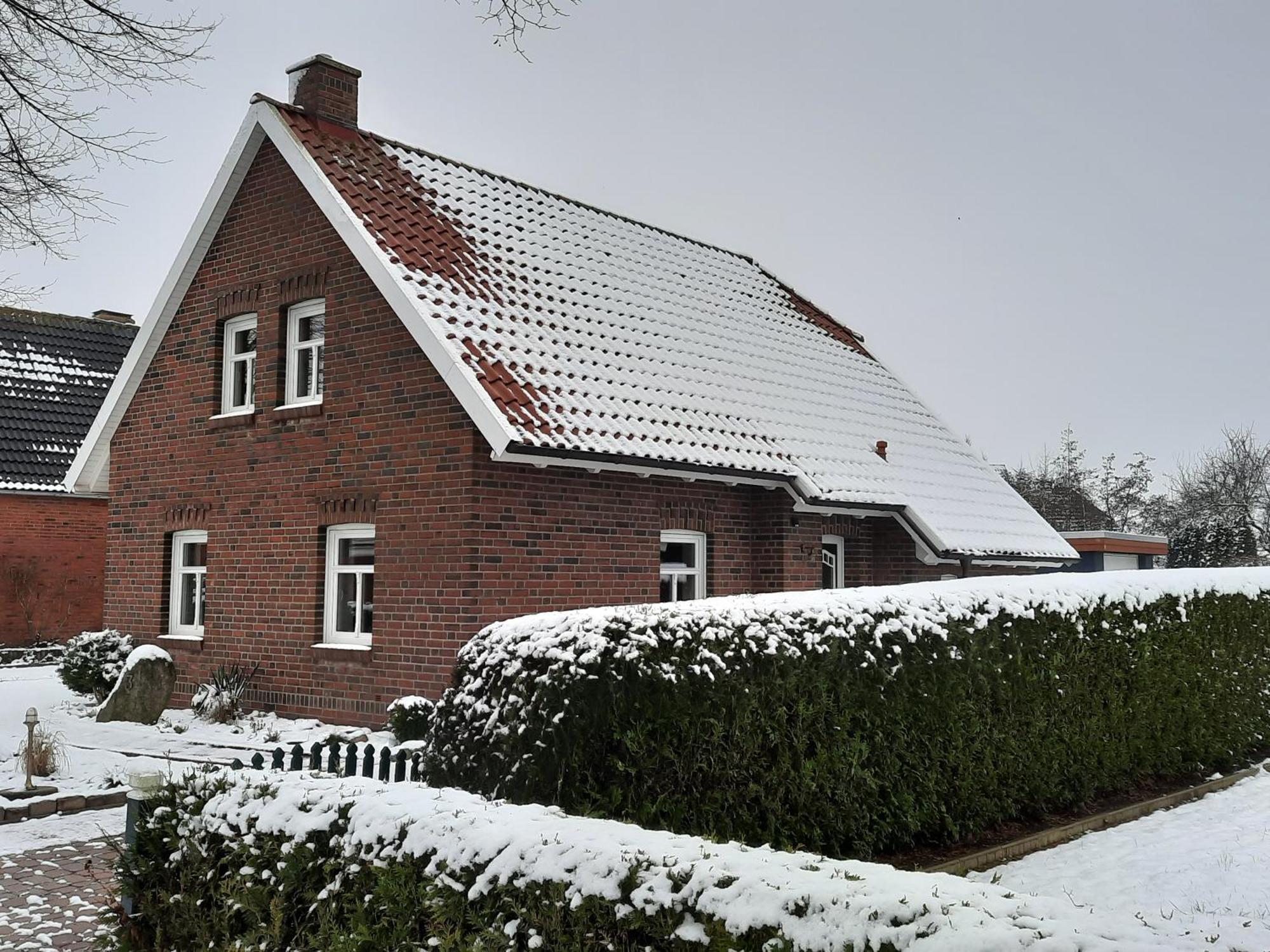 Tolles Ferienhaus In Pilsum - Ferienhaus Trientje - Mit Garten Und Ueberdachter Terrasse Exteriör bild